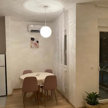 Lägenhet Apartman Moni
